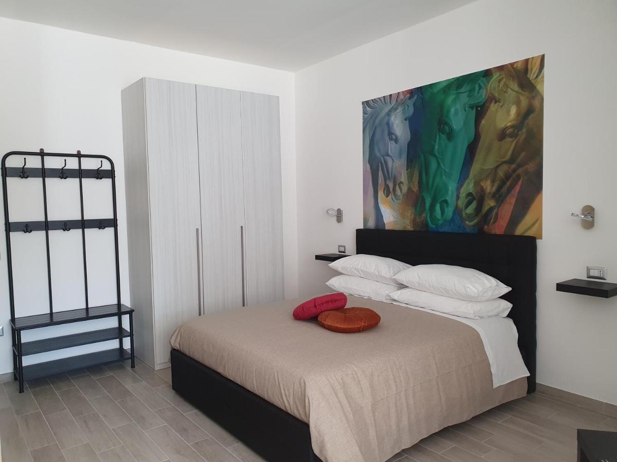 Setteabbracci Suite & Apartments 巴罗尼西 外观 照片
