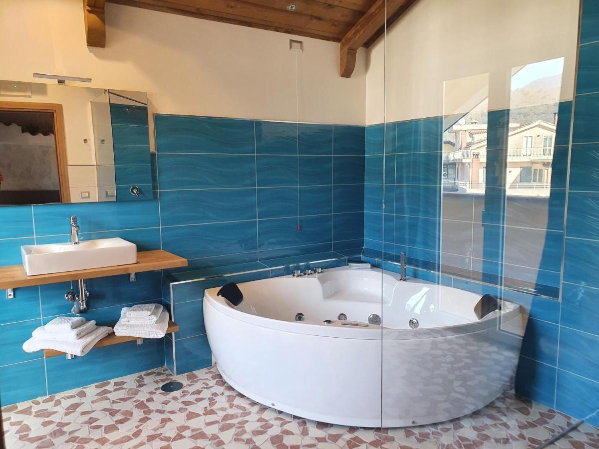 Setteabbracci Suite & Apartments 巴罗尼西 外观 照片