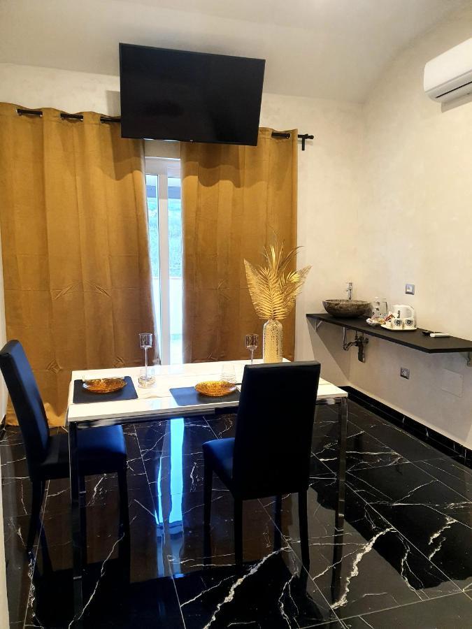 Setteabbracci Suite & Apartments 巴罗尼西 外观 照片